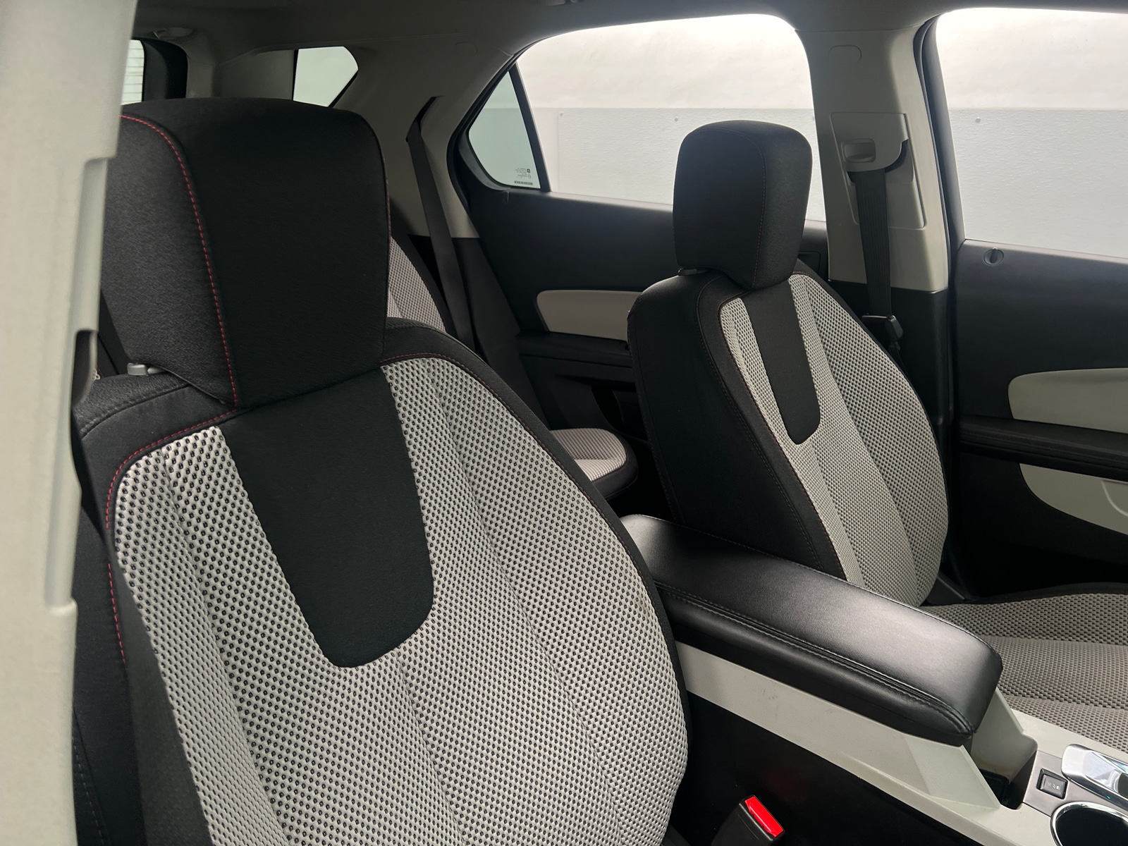 Thumbnail: 2017 Chevrolet Equinox - 2