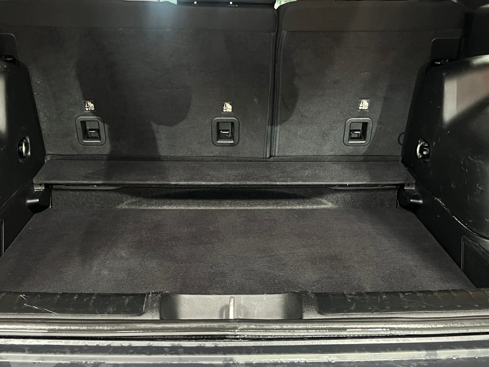 Thumbnail: 2019 Jeep Cherokee - 7