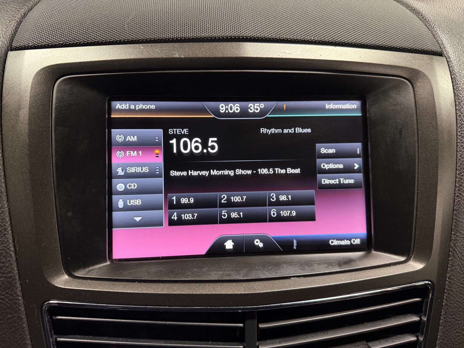 Thumbnail: 2014 Lincoln MKT - 3