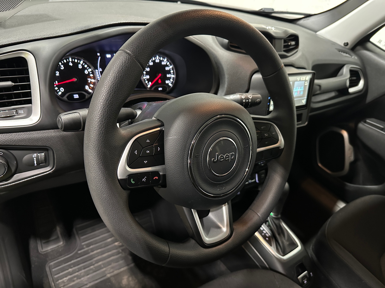 Thumbnail: 2020 Jeep Renegade - 5