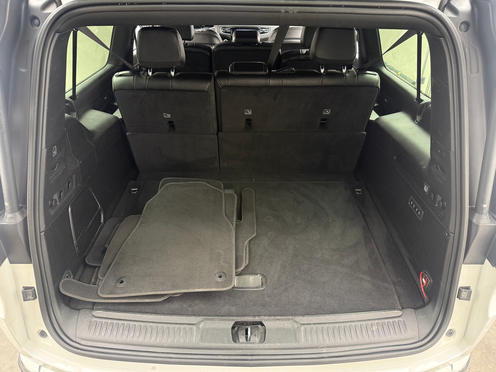 Thumbnail: 2024 Jeep Wagoneer - 6