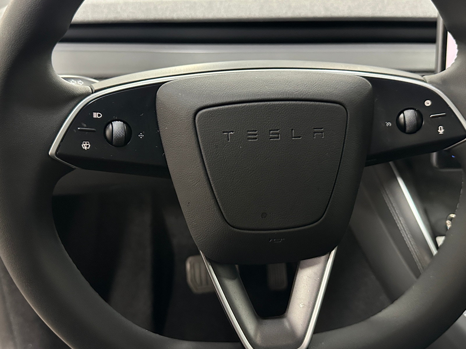 Thumbnail: 2026 Tesla Model Y - 4