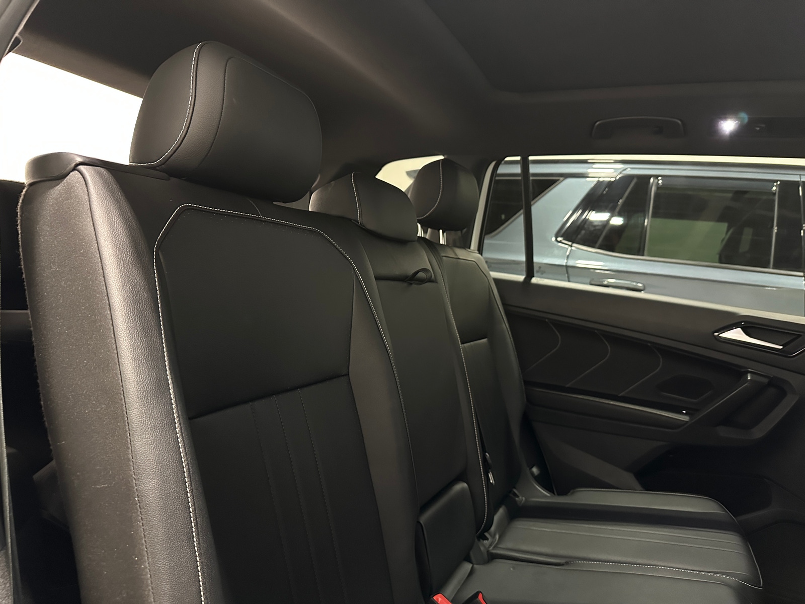 Thumbnail: 2023 Volkswagen Tiguan - 5