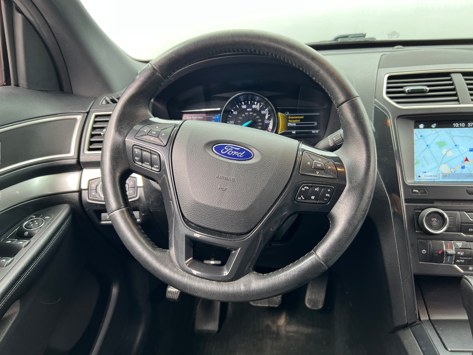 Thumbnail: 2017 Ford Explorer - 4