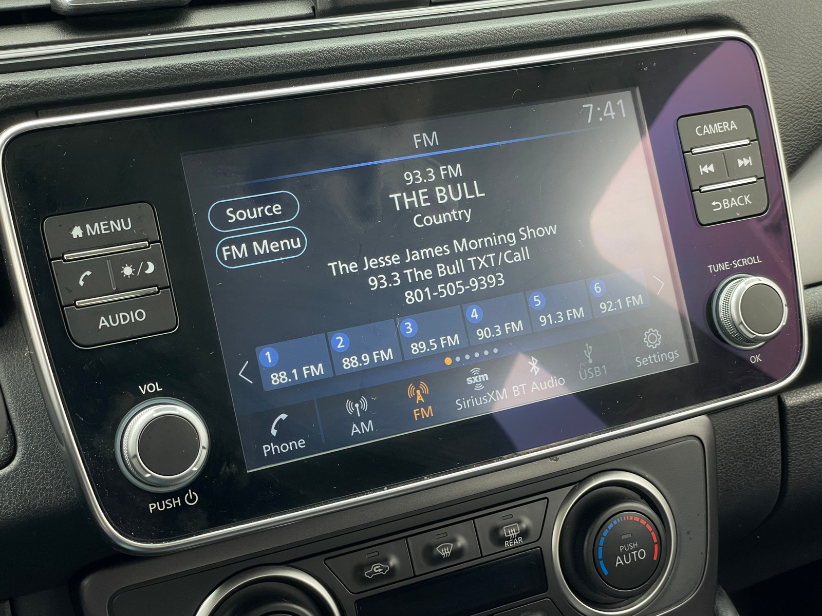 Thumbnail: 2023 Nissan Leaf - 4