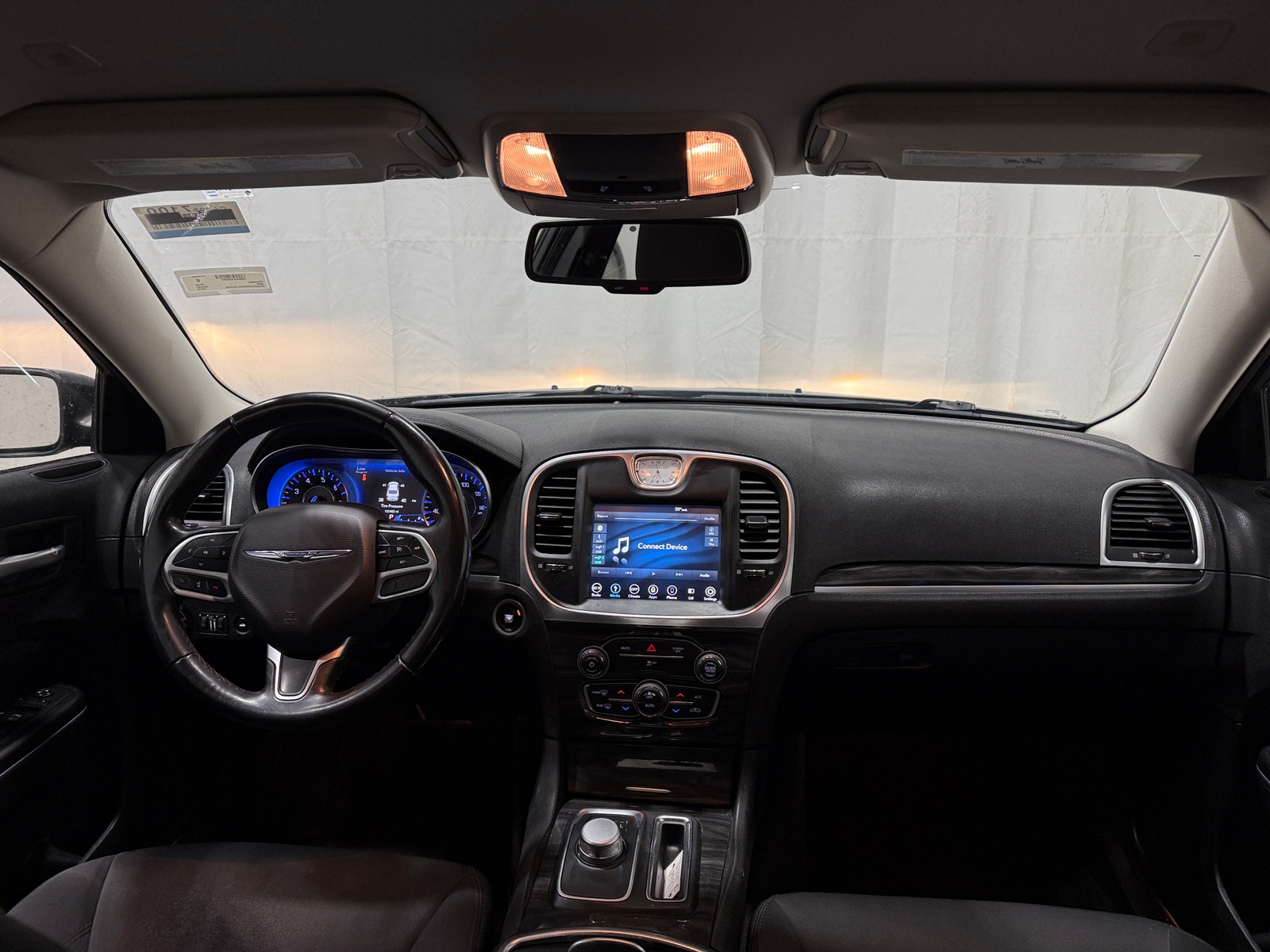 Thumbnail: 2018 Chrysler 300 - 3