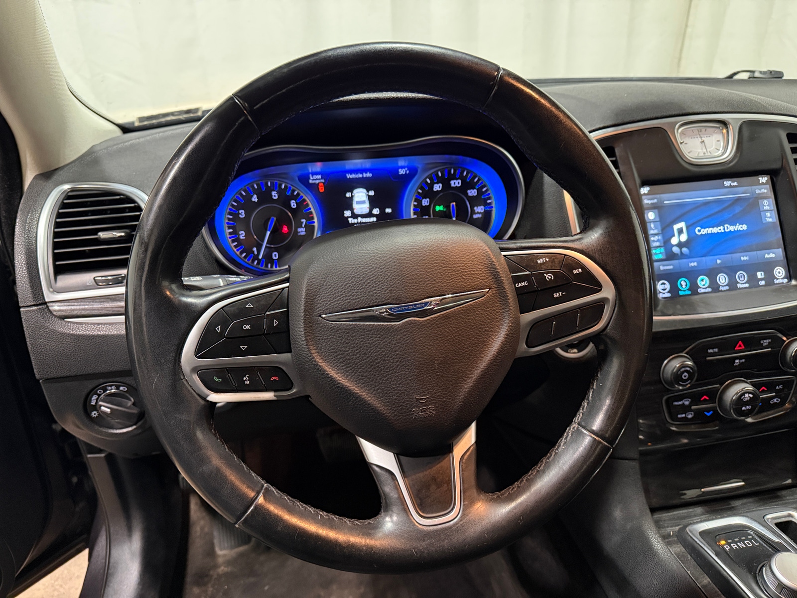 Thumbnail: 2018 Chrysler 300 - 5