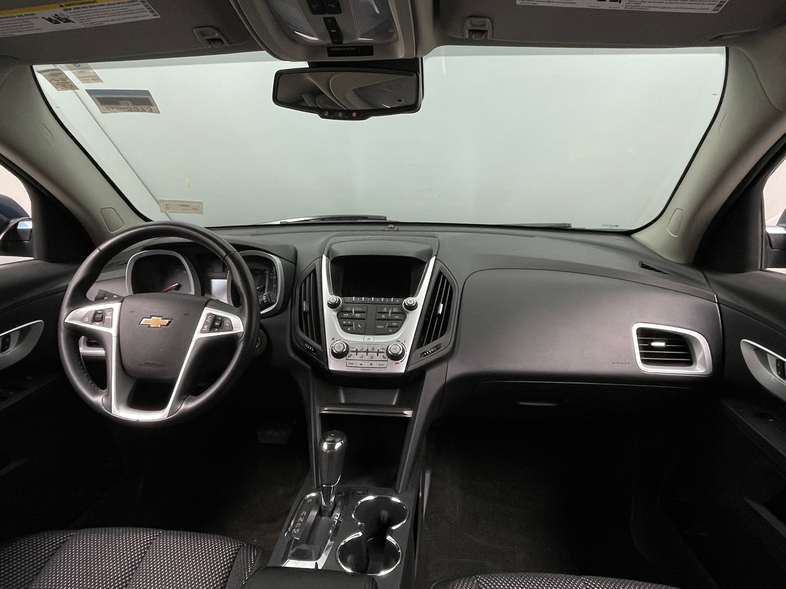 Thumbnail: 2017 Chevrolet Equinox - 3
