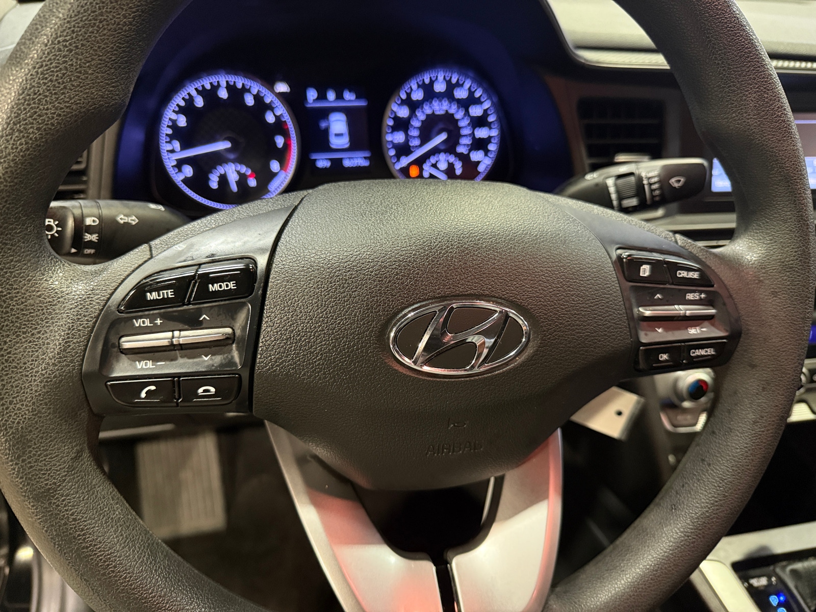 Thumbnail: 2020 Hyundai Elantra - 5