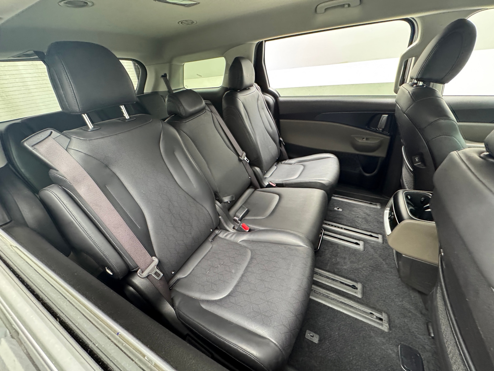 Thumbnail: 2025 Kia Carnival - 5