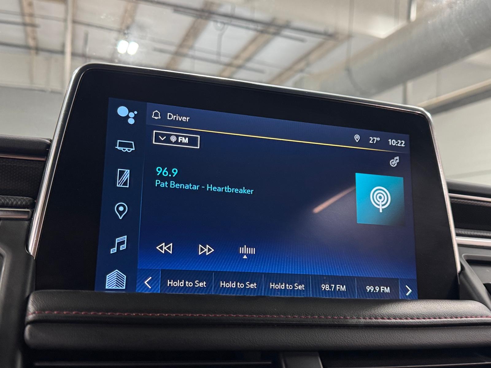 Thumbnail: 2022 Chevrolet Tahoe - 4