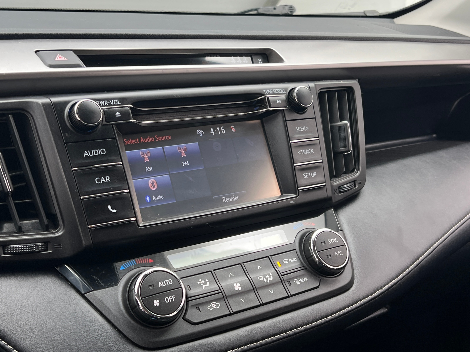 Thumbnail: 2018 Toyota RAV4 - 4