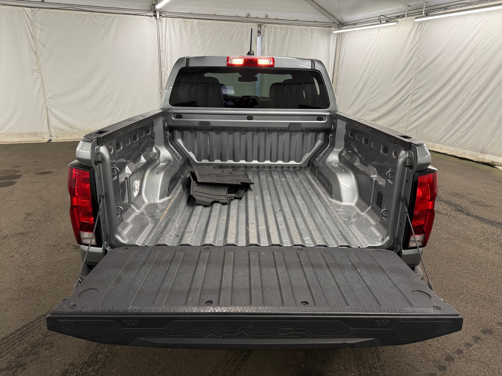 Thumbnail: 2023 Chevrolet Colorado - 7