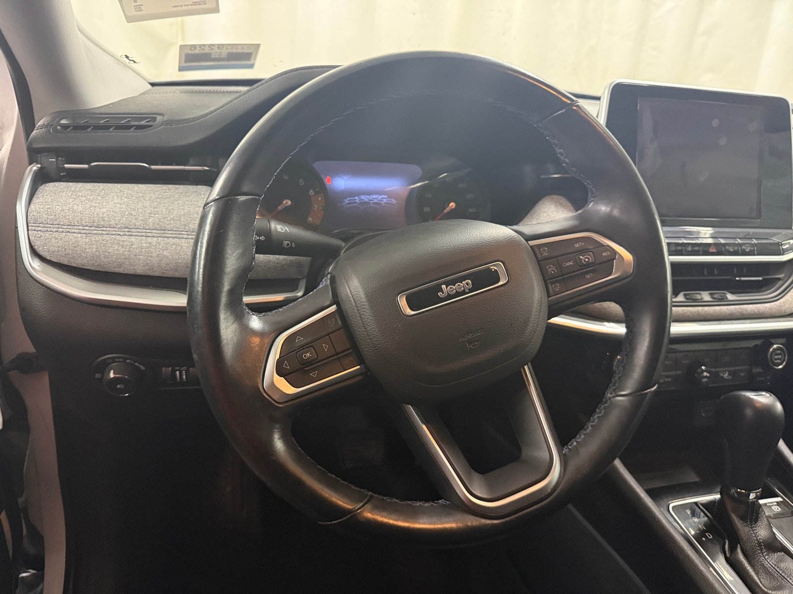 Thumbnail: 2022 Jeep Compass - 4