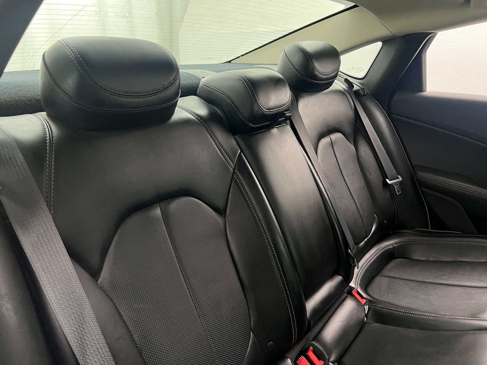 Thumbnail: 2015 Chrysler 200 - 5