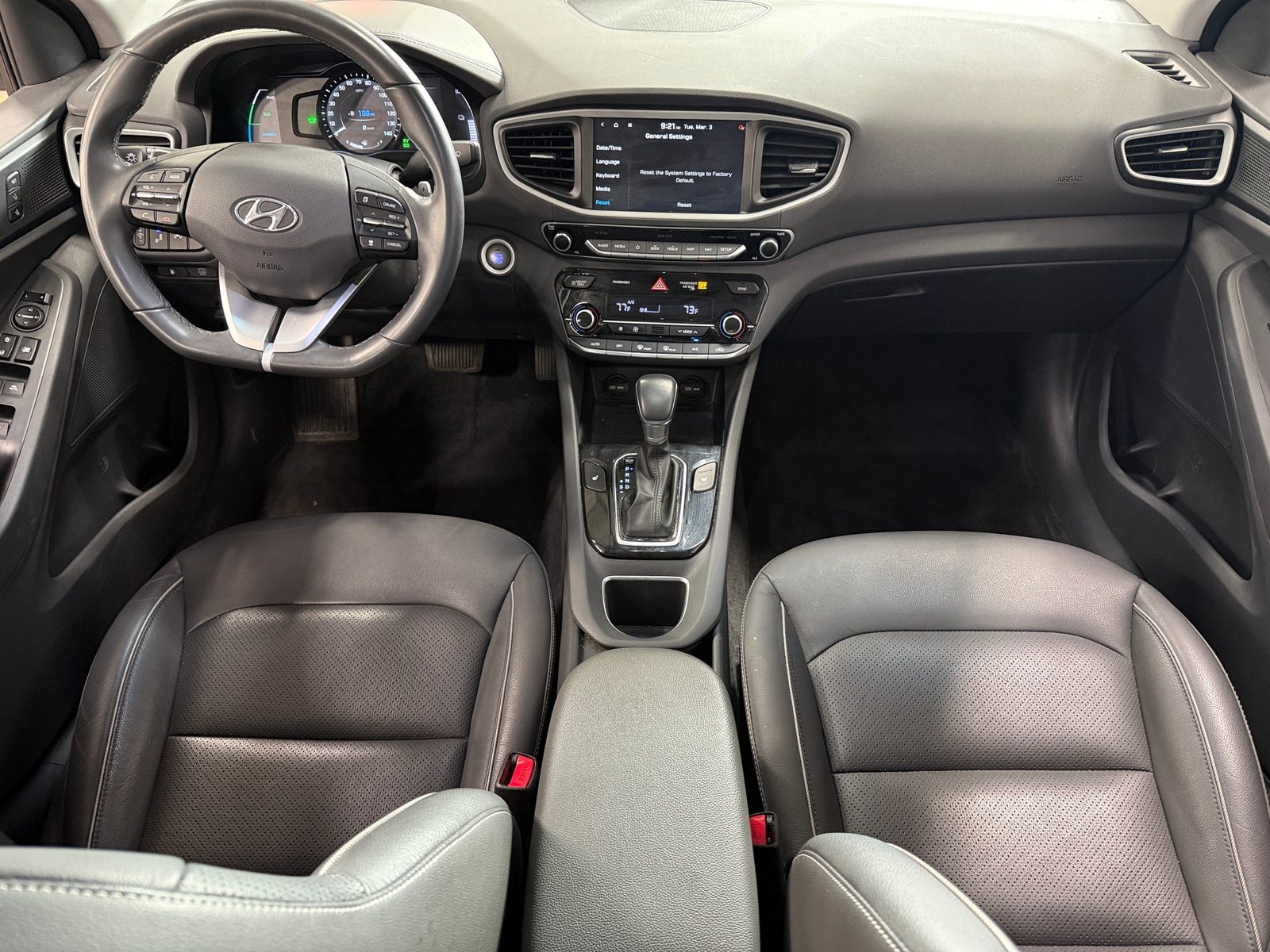 Thumbnail: 2019 Hyundai Ioniq - 2