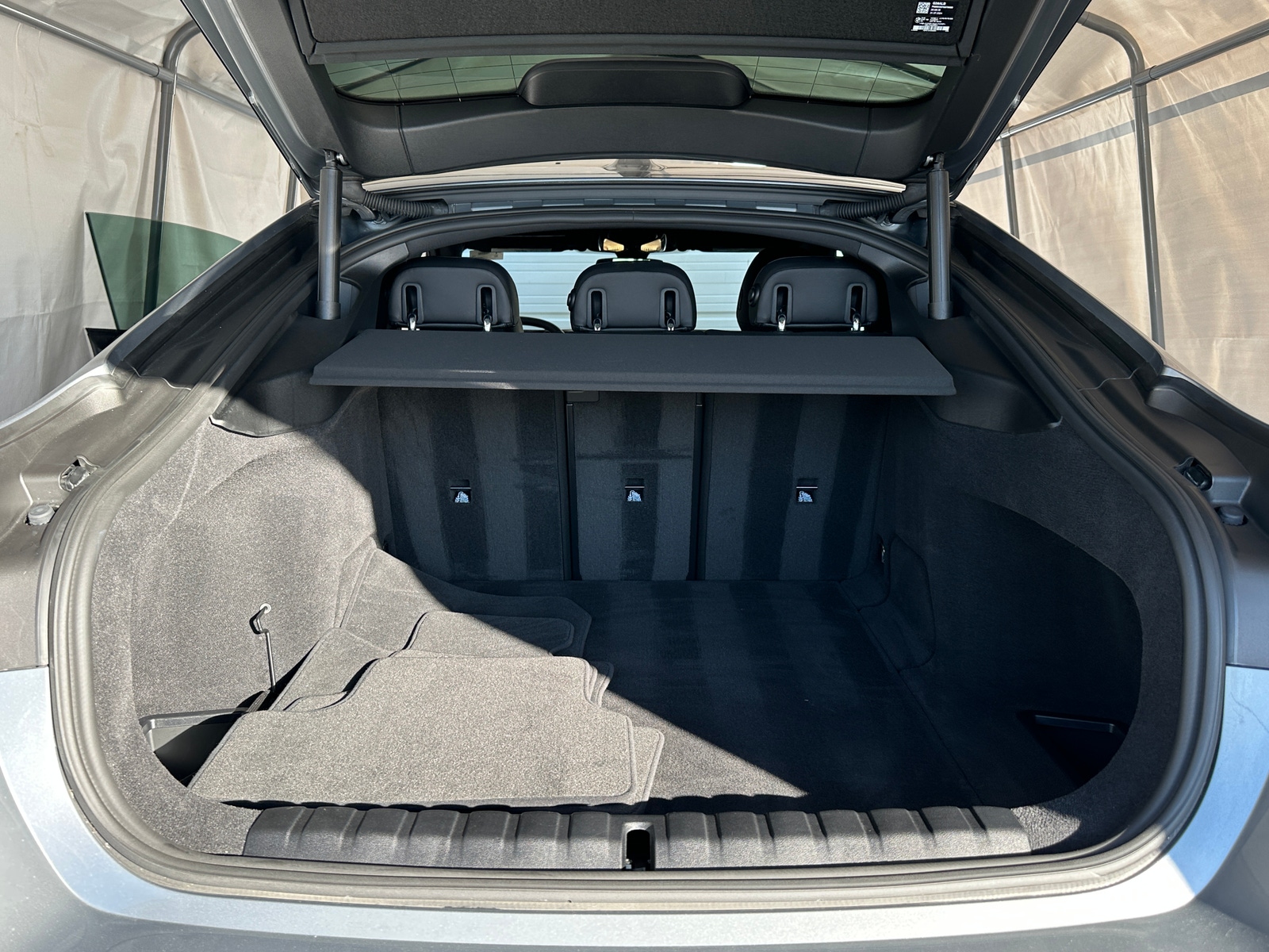 Thumbnail: 2025 BMW i4 - 6