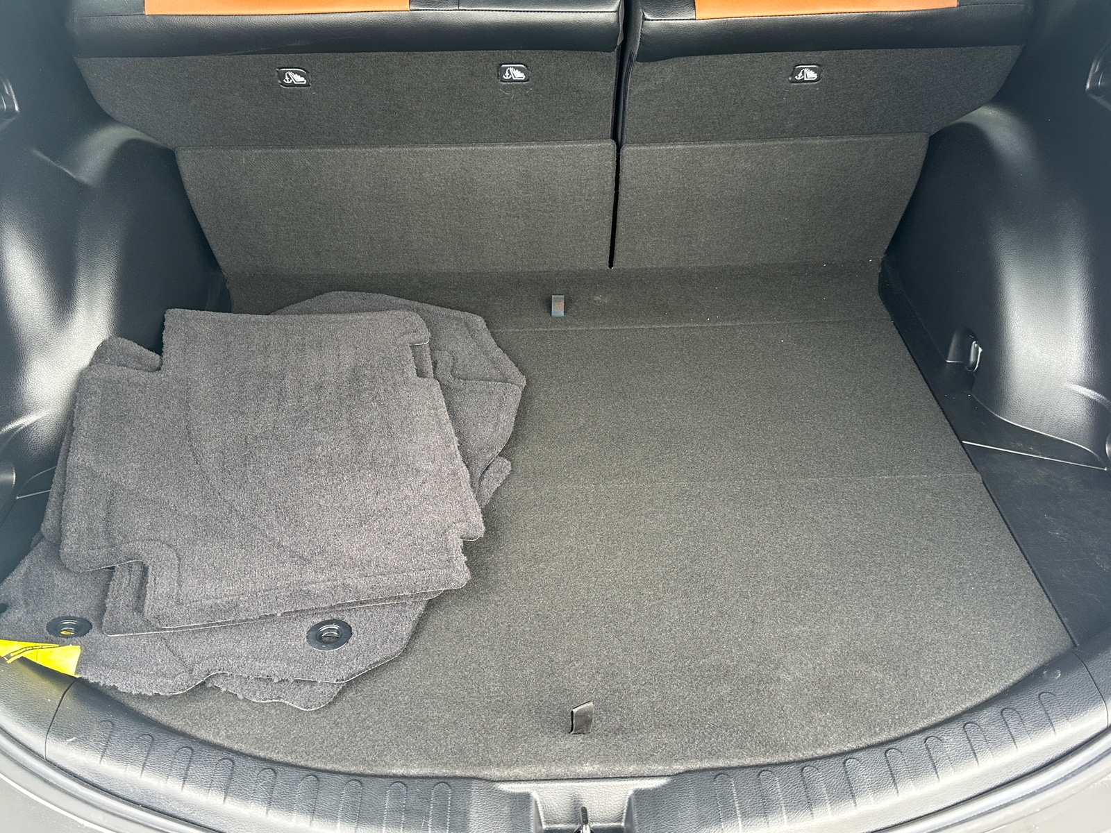 Thumbnail: 2016 Toyota RAV4 - 6