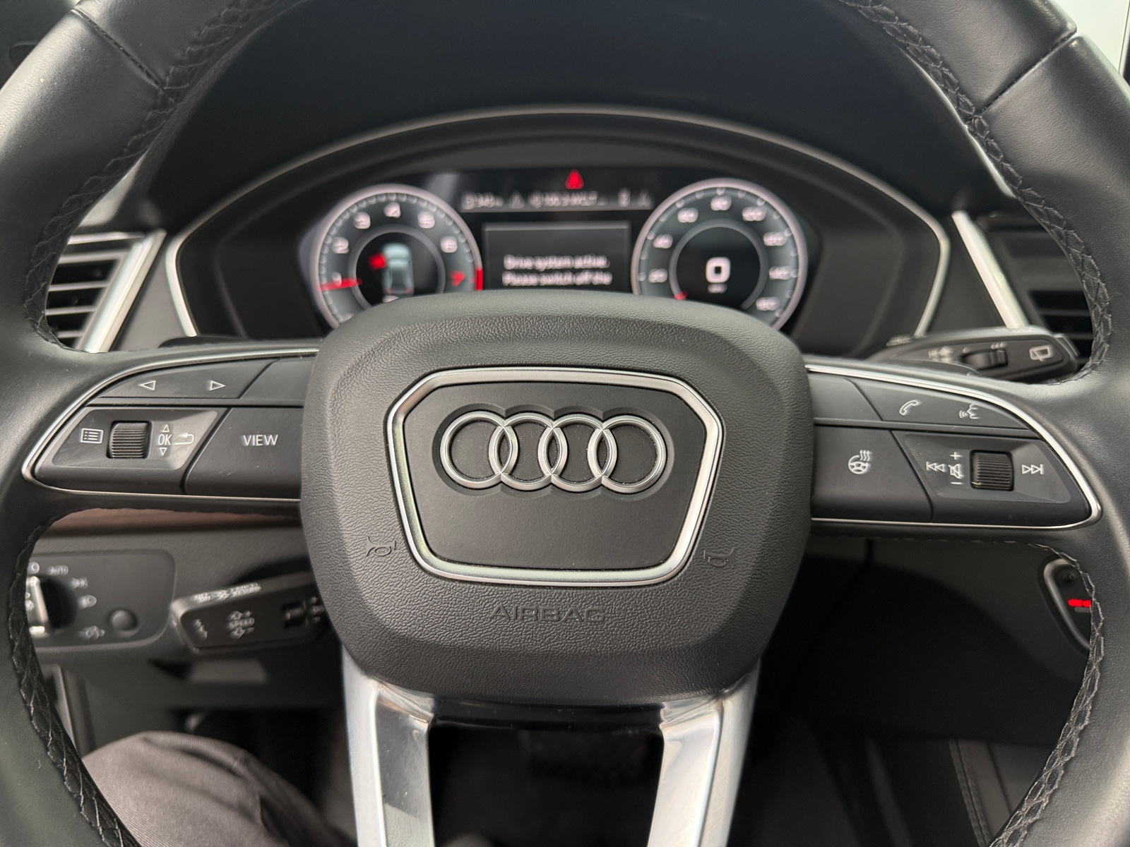 Thumbnail: 2023 Audi Q5 - 4