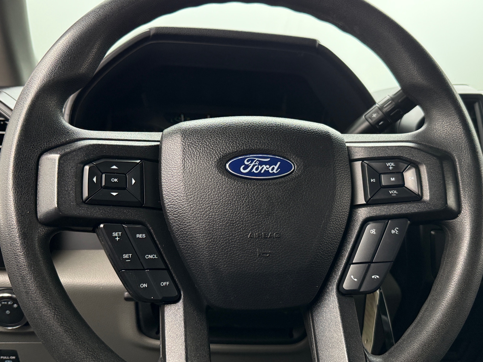 Thumbnail: 2020 Ford Econoline - 5