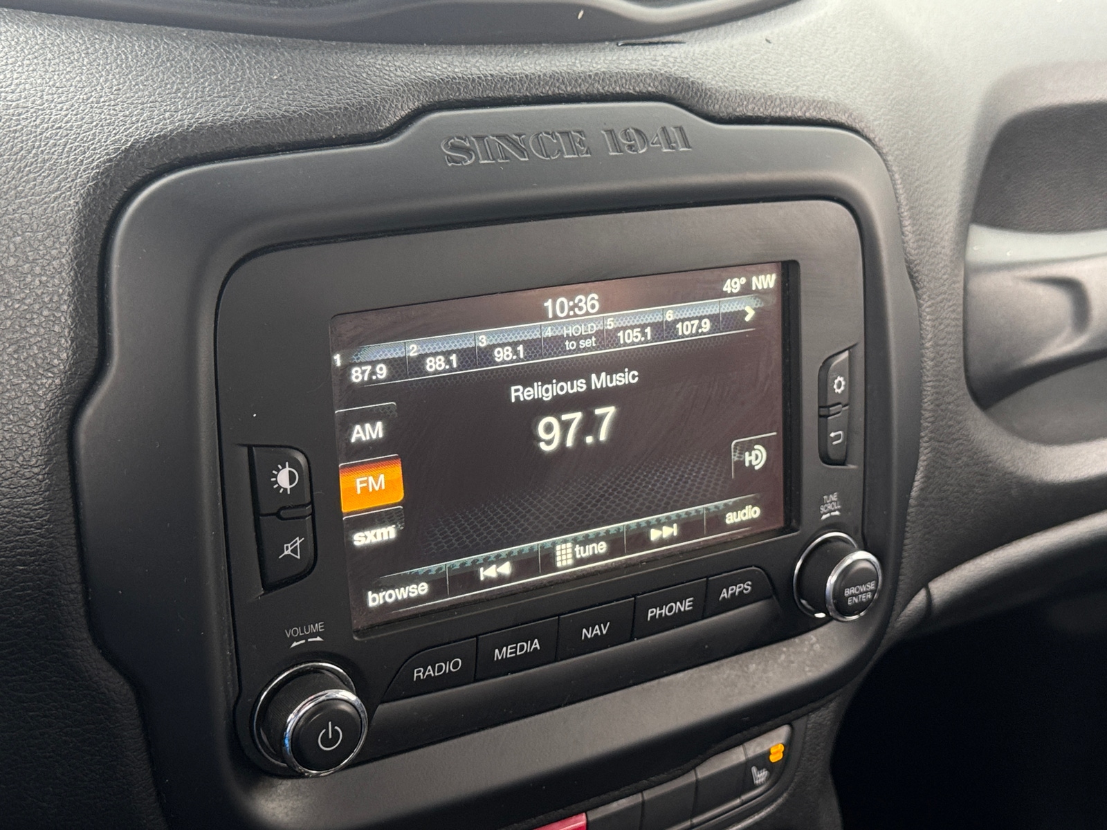 Thumbnail: 2017 Jeep Renegade - 3