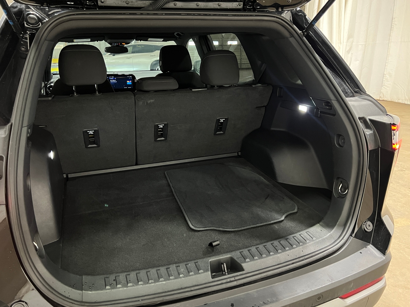 Thumbnail: 2025 Chevrolet Equinox - 7