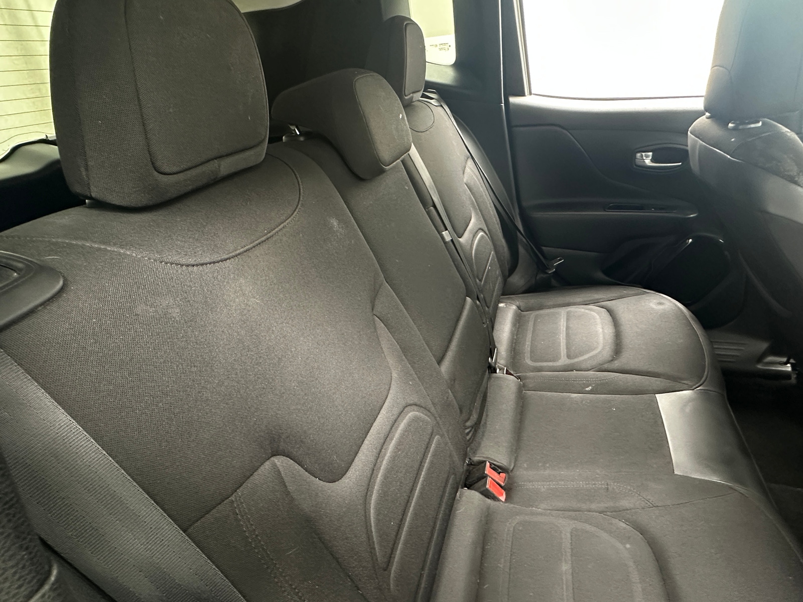 Thumbnail: 2017 Jeep Renegade - 6