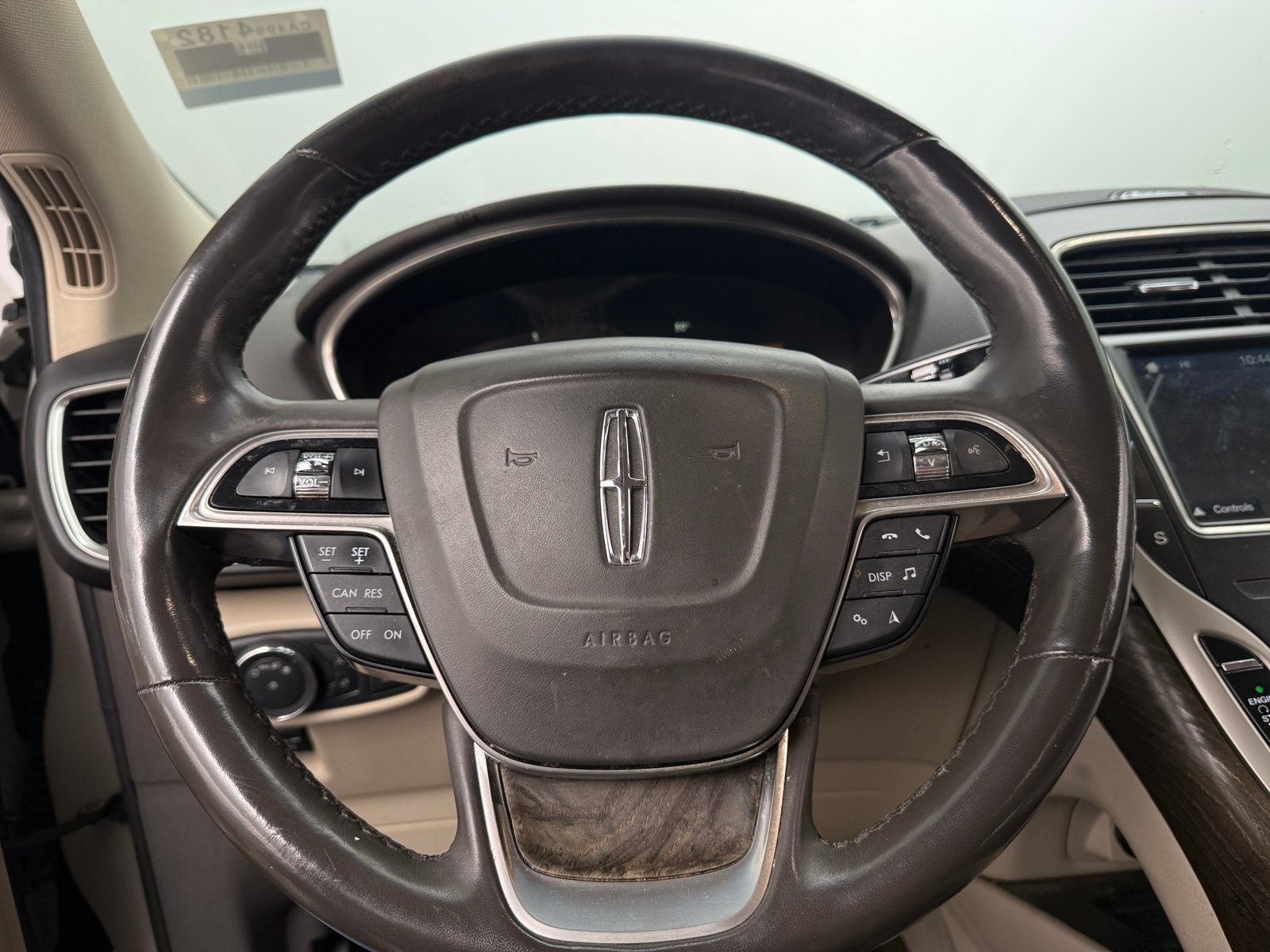 Thumbnail: 2019 Lincoln Nautilus - 4