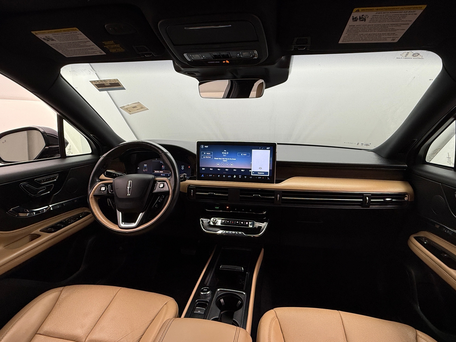 Thumbnail: 2023 Lincoln Corsair - 2