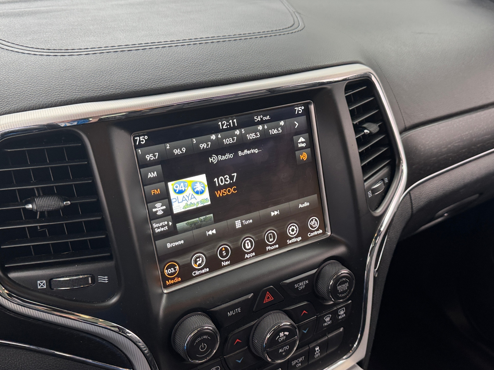 Thumbnail: 2018 Jeep Grand Cherokee - 3