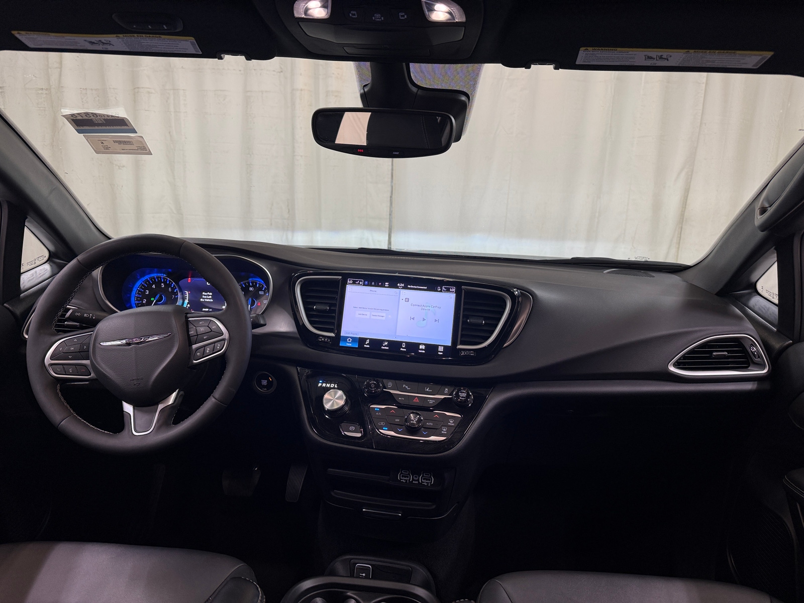 Thumbnail: 2025 Chrysler Pacifica - 2