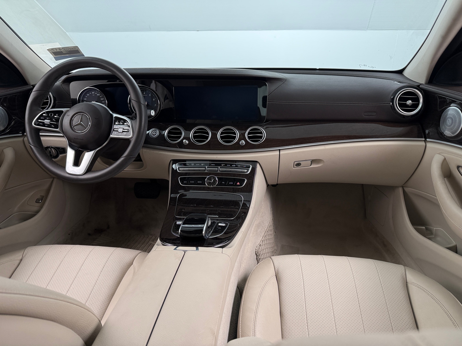 Thumbnail: 2019 Mercedes-Benz E-Class - 2