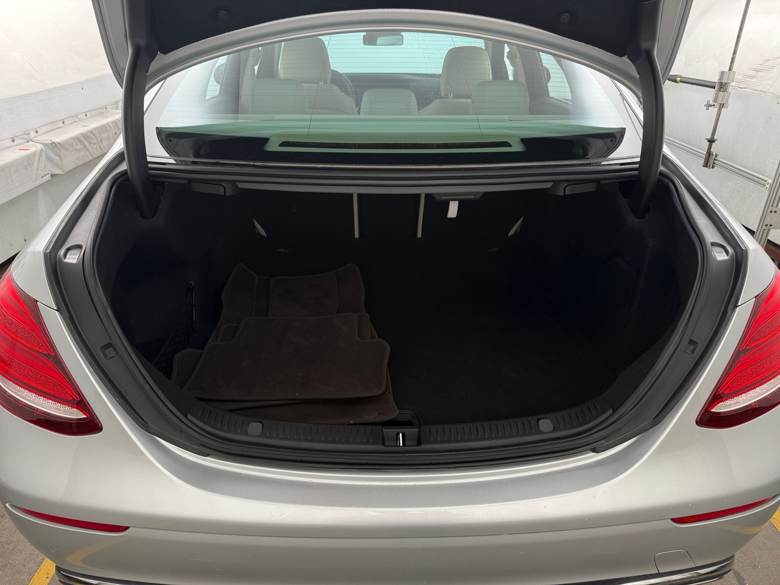 Thumbnail: 2019 Mercedes-Benz E-Class - 6