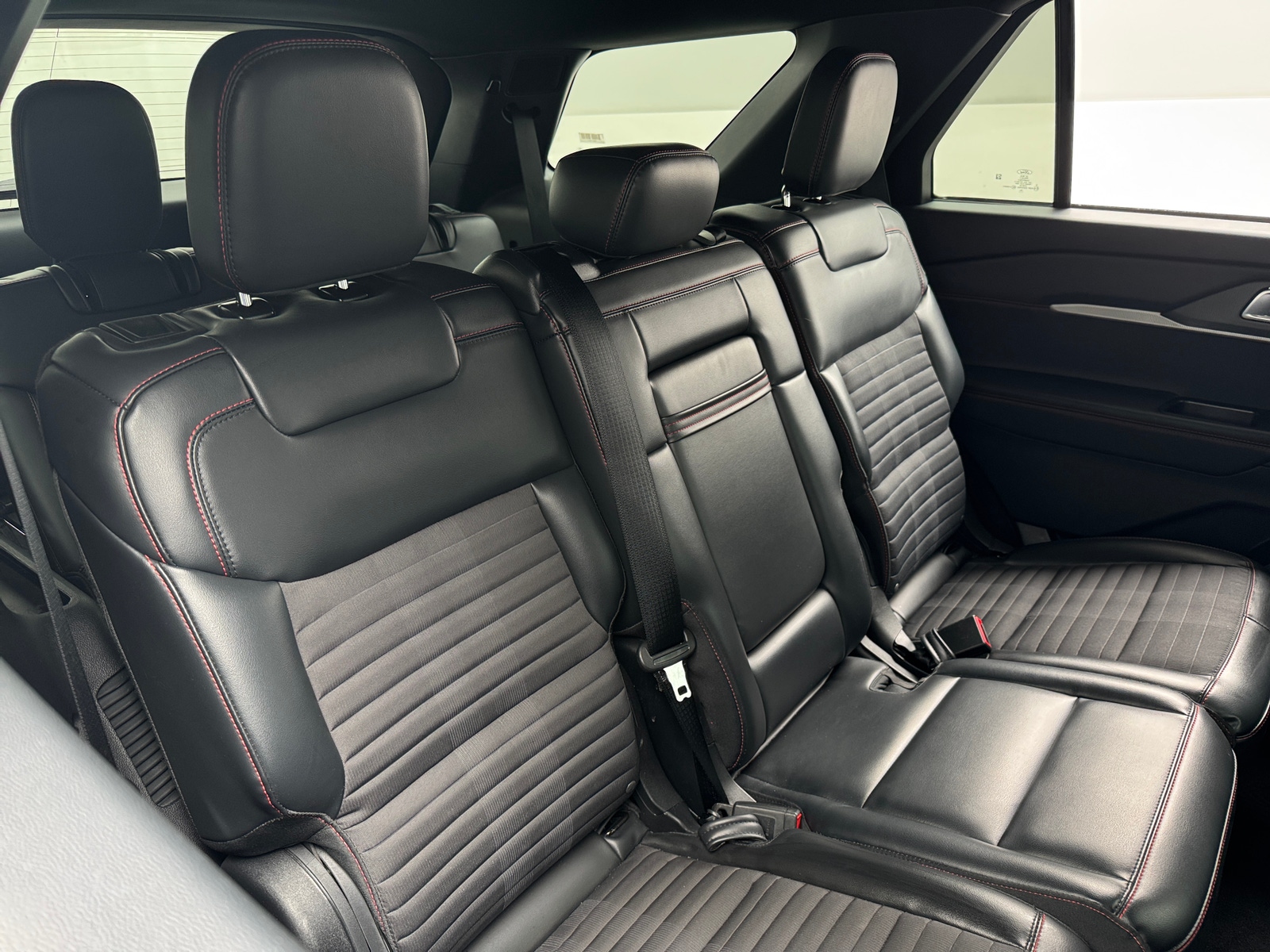 Thumbnail: 2025 Ford Explorer - 5