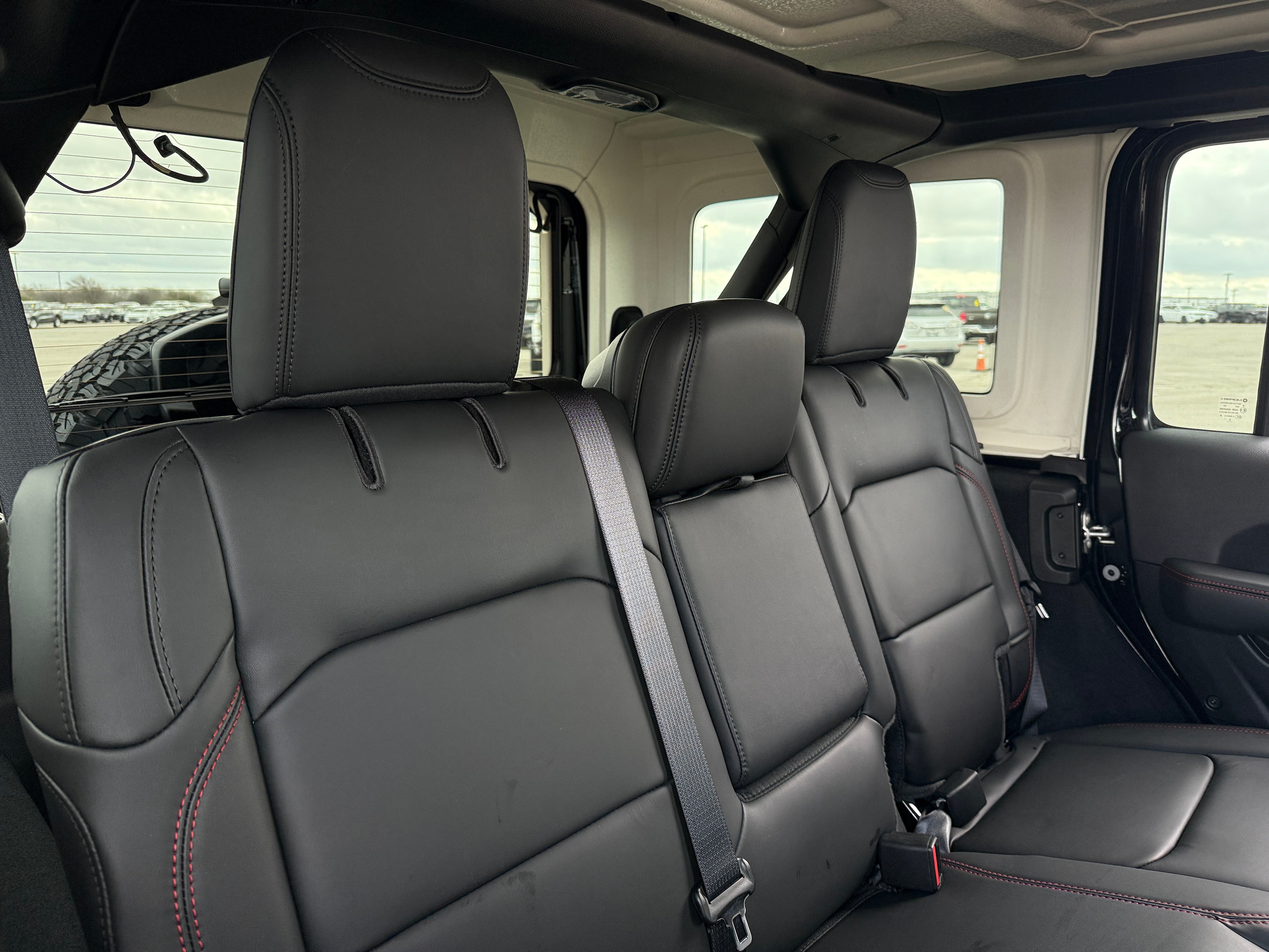 2026 Jeep Wrangler 4-Door Rubicon - Photo 5