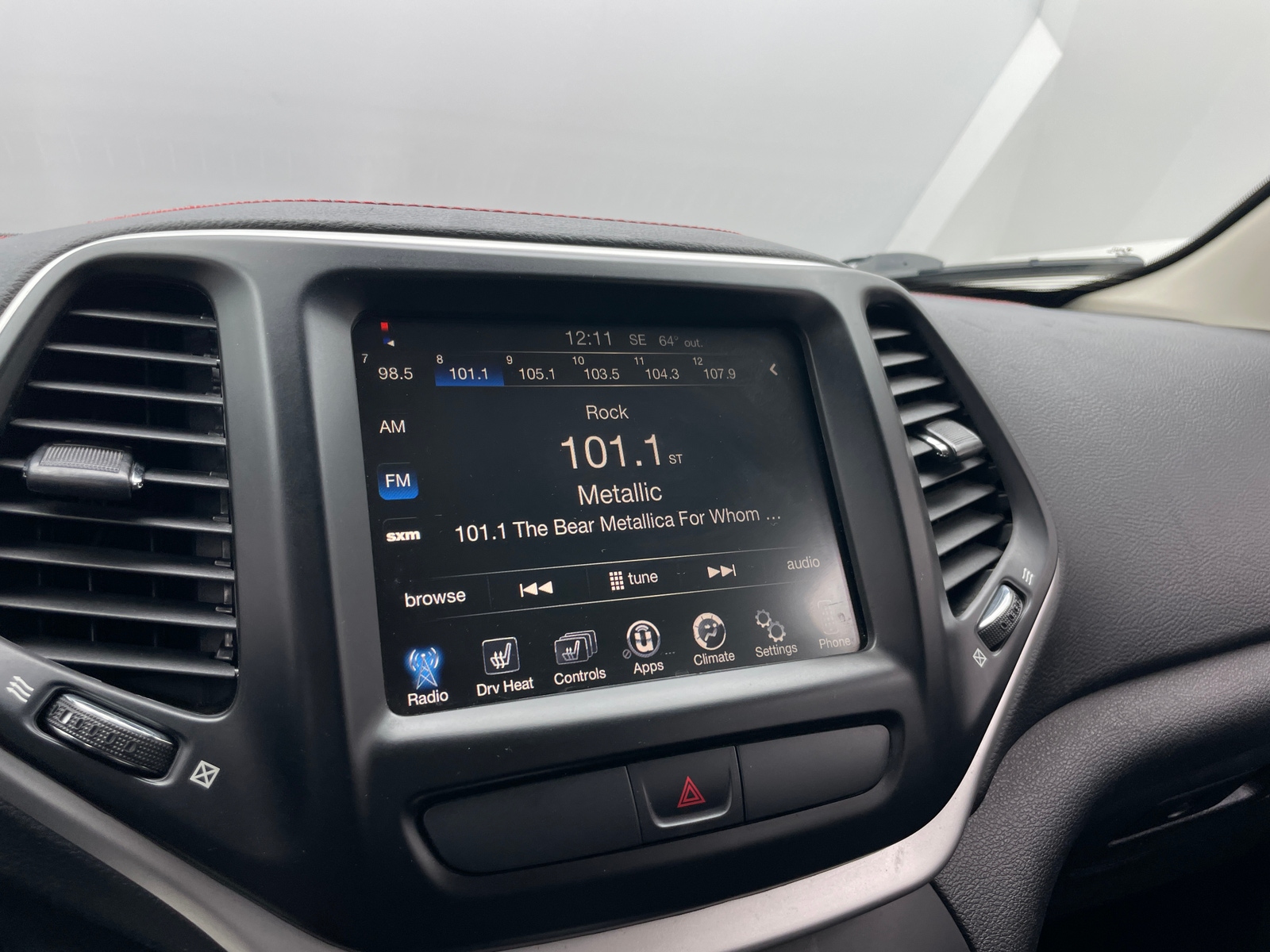 Thumbnail: 2016 Jeep Cherokee - 4