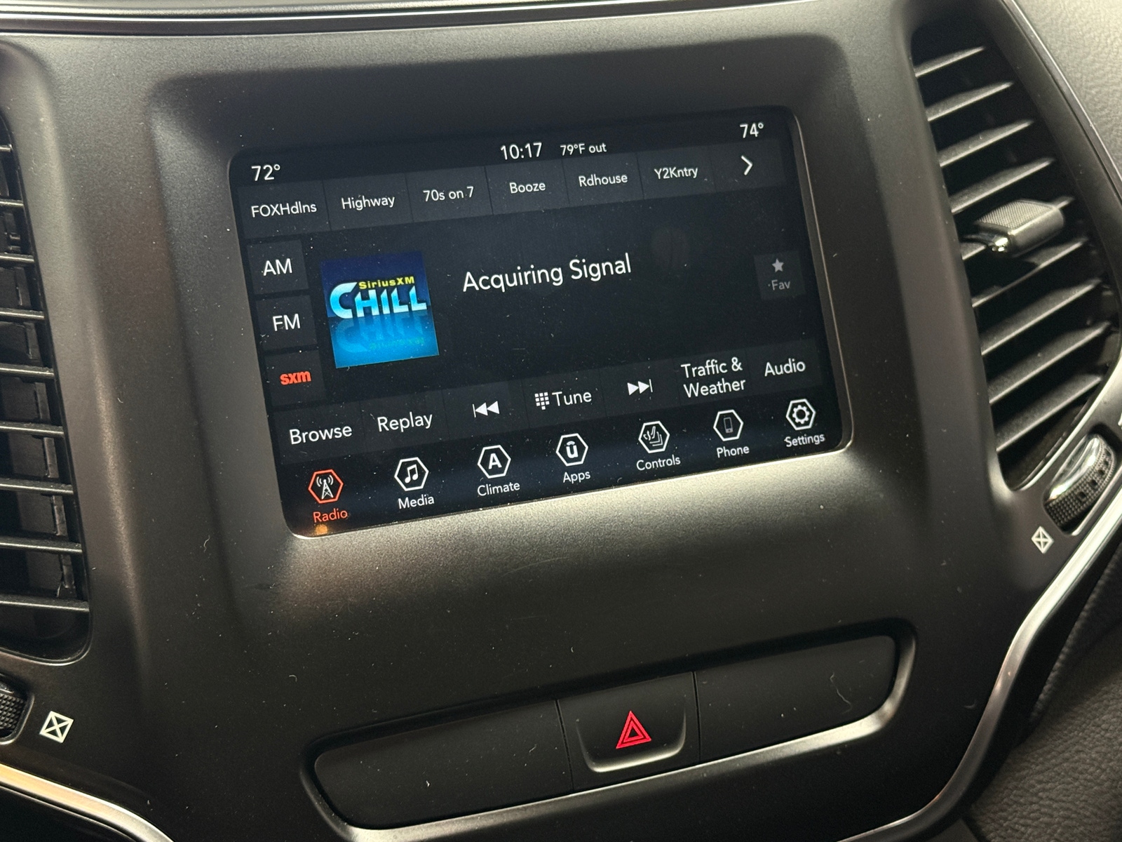 Thumbnail: 2019 Jeep Cherokee - 4