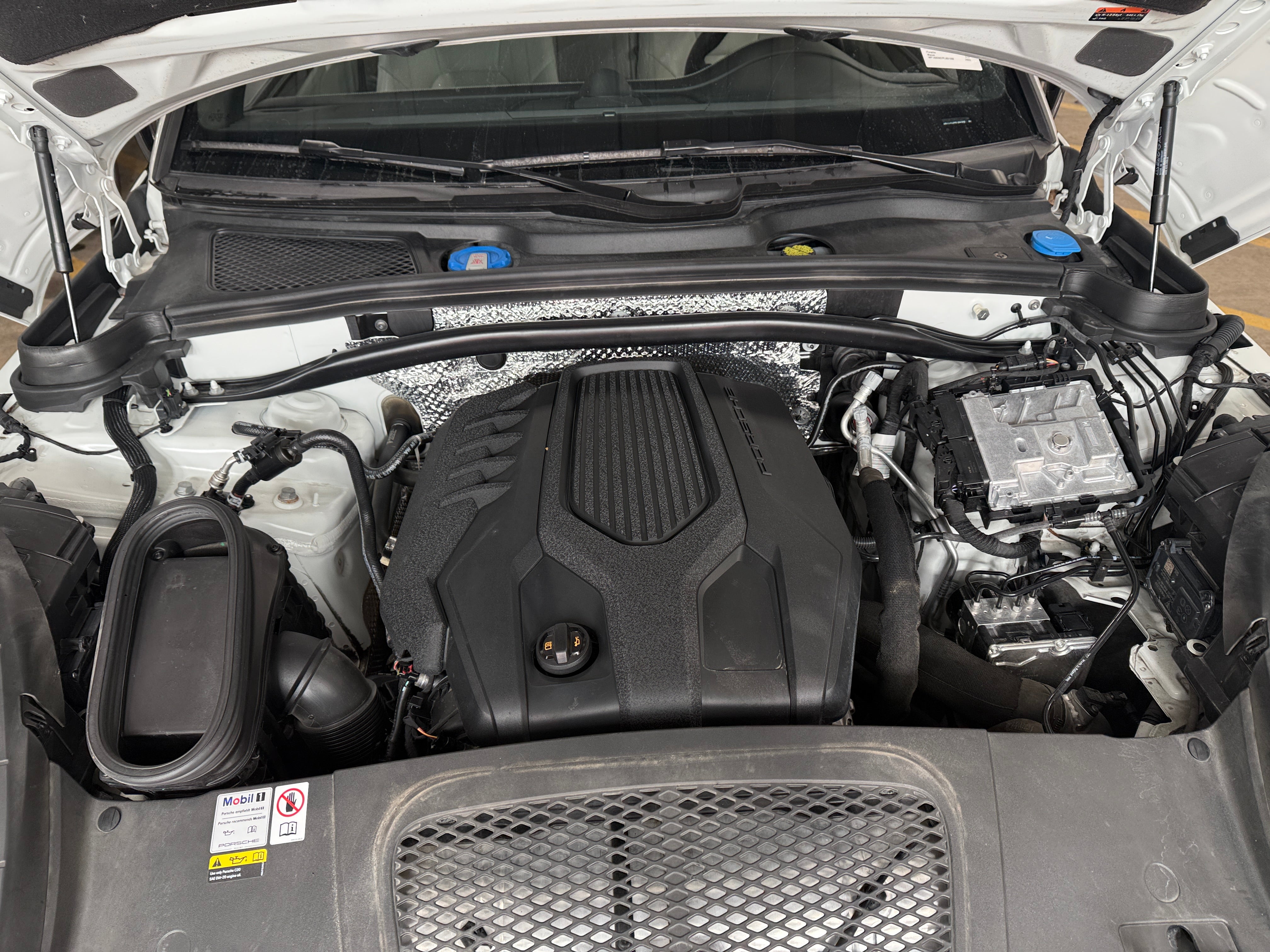 2023 Porsche Macan