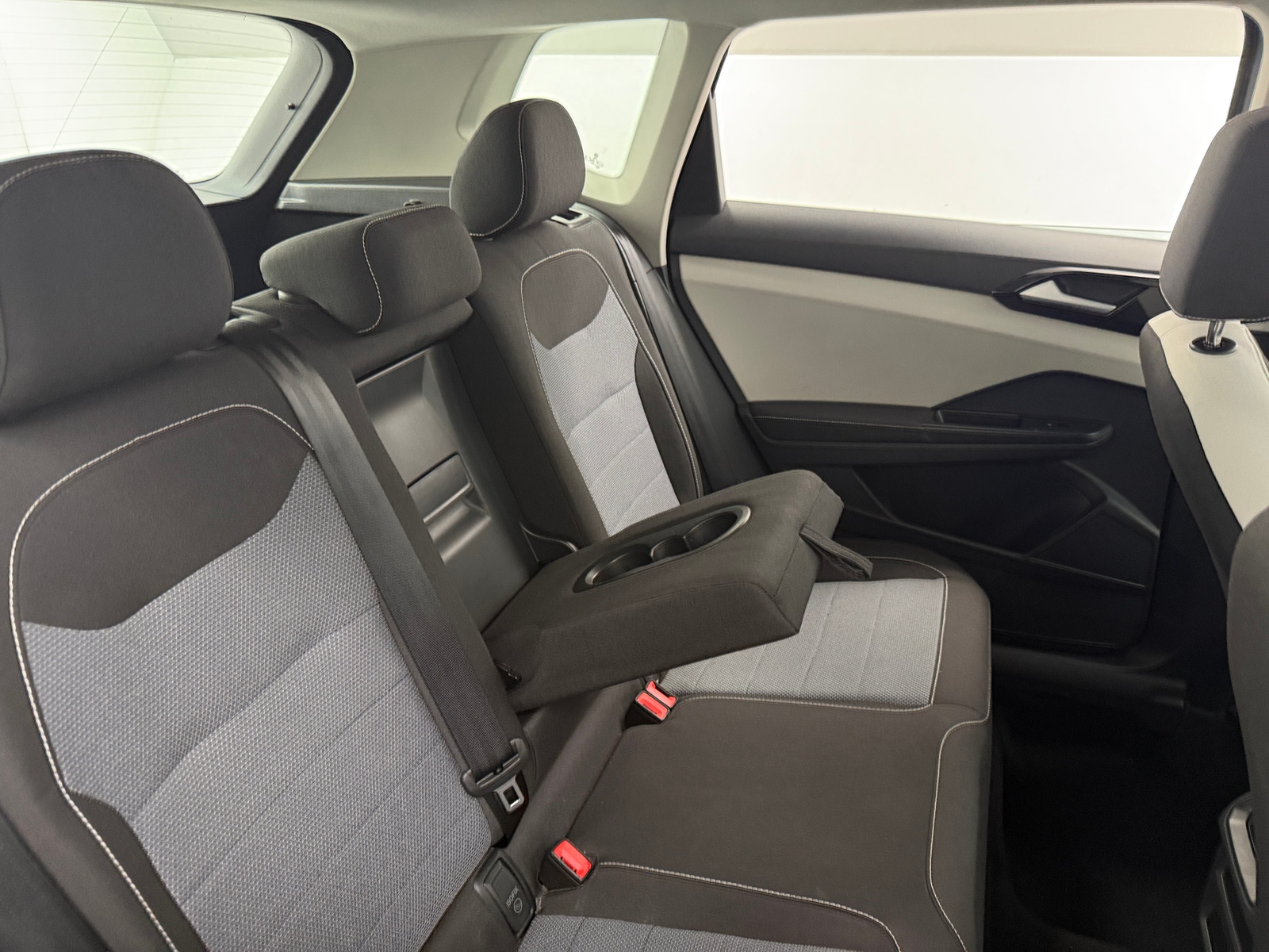 Thumbnail: 2025 Volkswagen Taos - 6