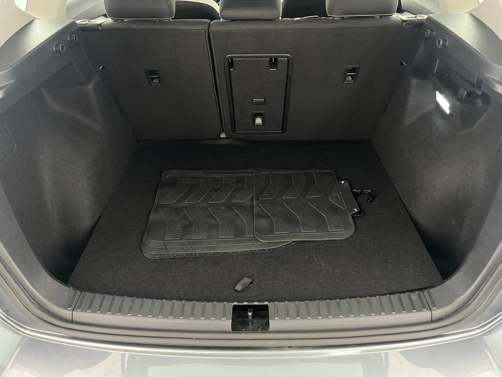 Thumbnail: 2025 Volkswagen Taos - 7