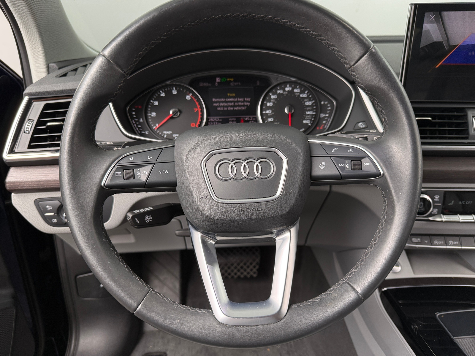 Thumbnail: 2022 Audi Q5 - 4