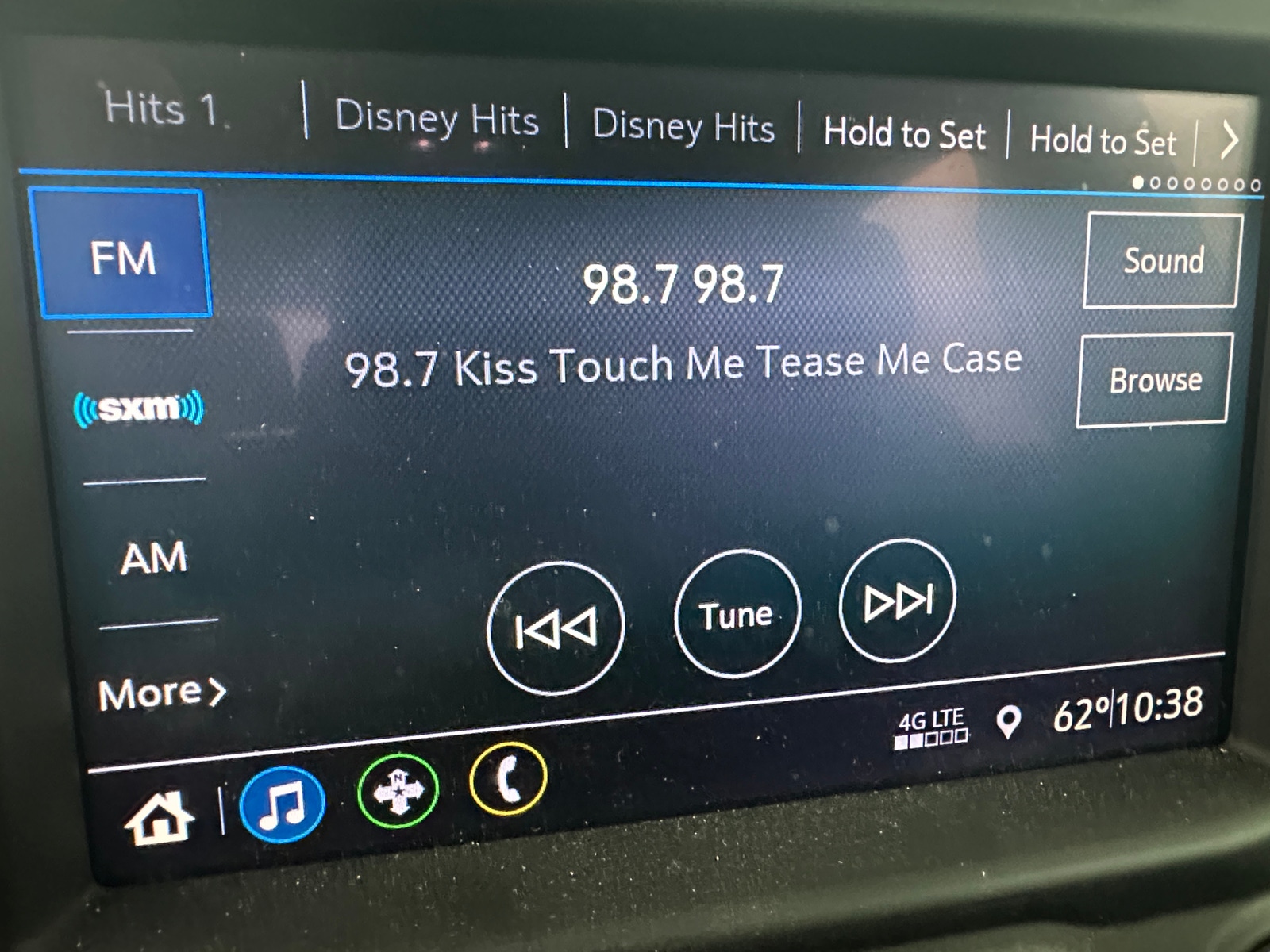 Thumbnail: 2021 Chevrolet Silverado 1500 - 4