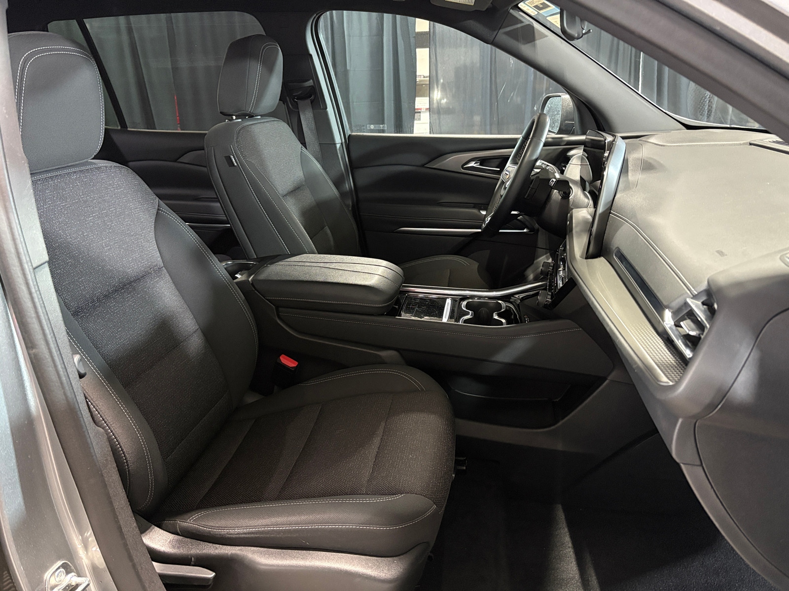 Thumbnail: 2024 Chevrolet Traverse - 2