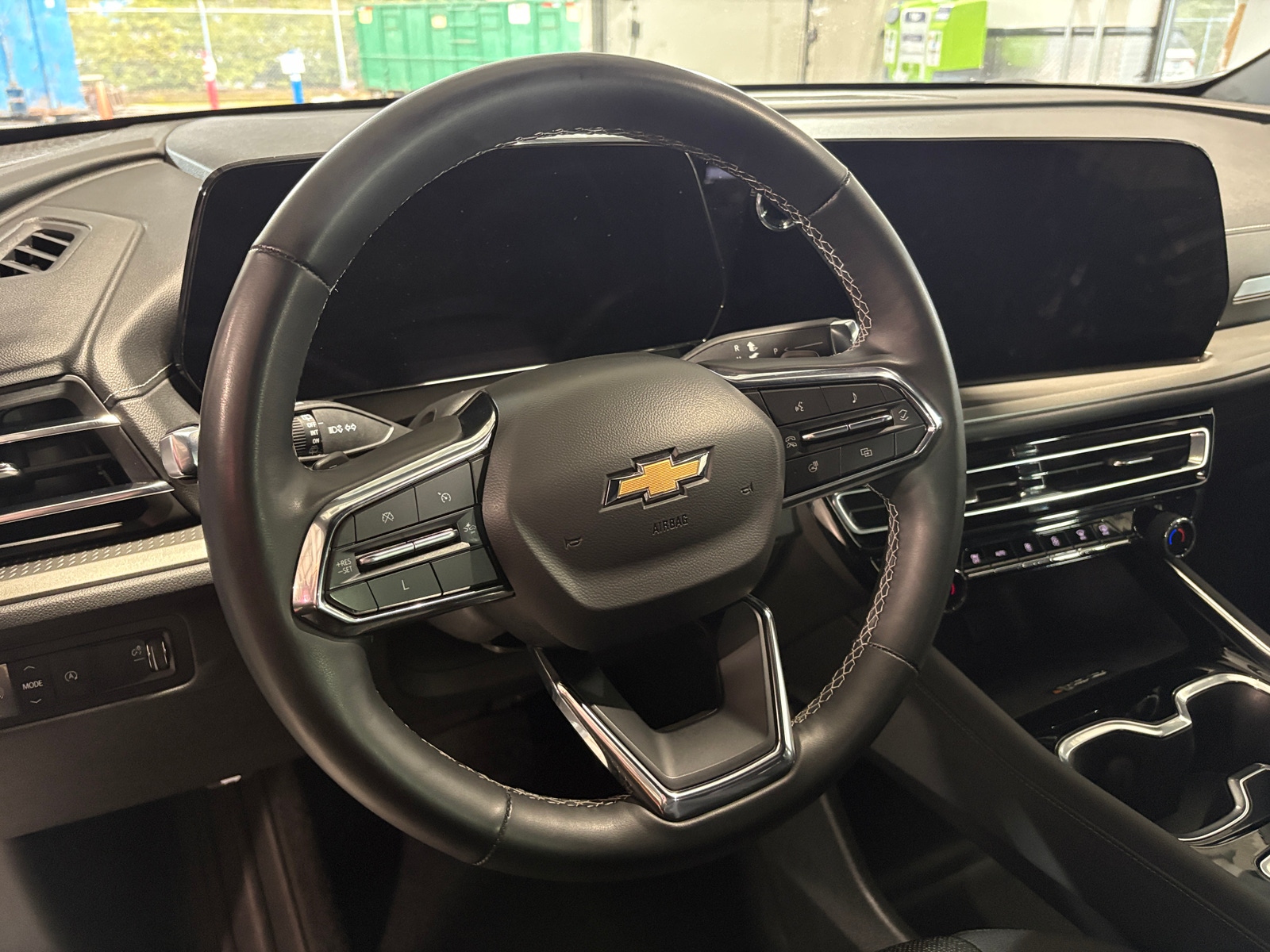 Thumbnail: 2024 Chevrolet Traverse - 5