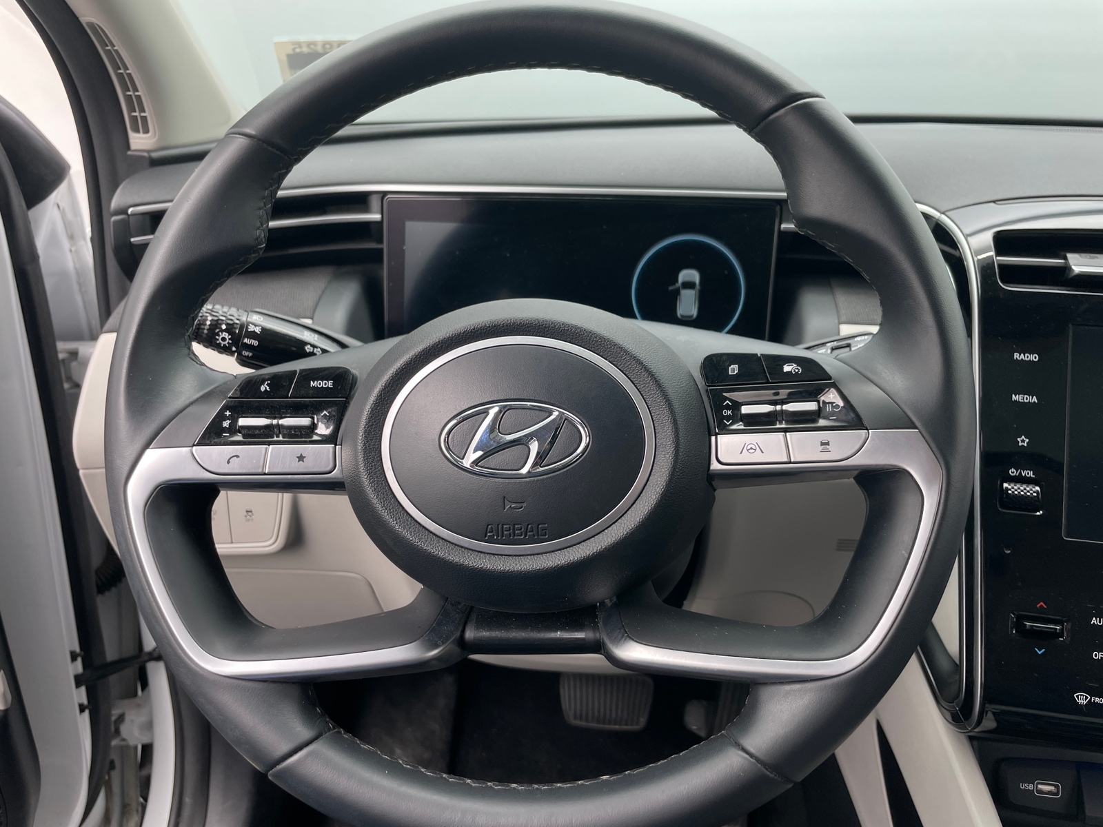 Thumbnail: 2022 Hyundai Tucson - 5