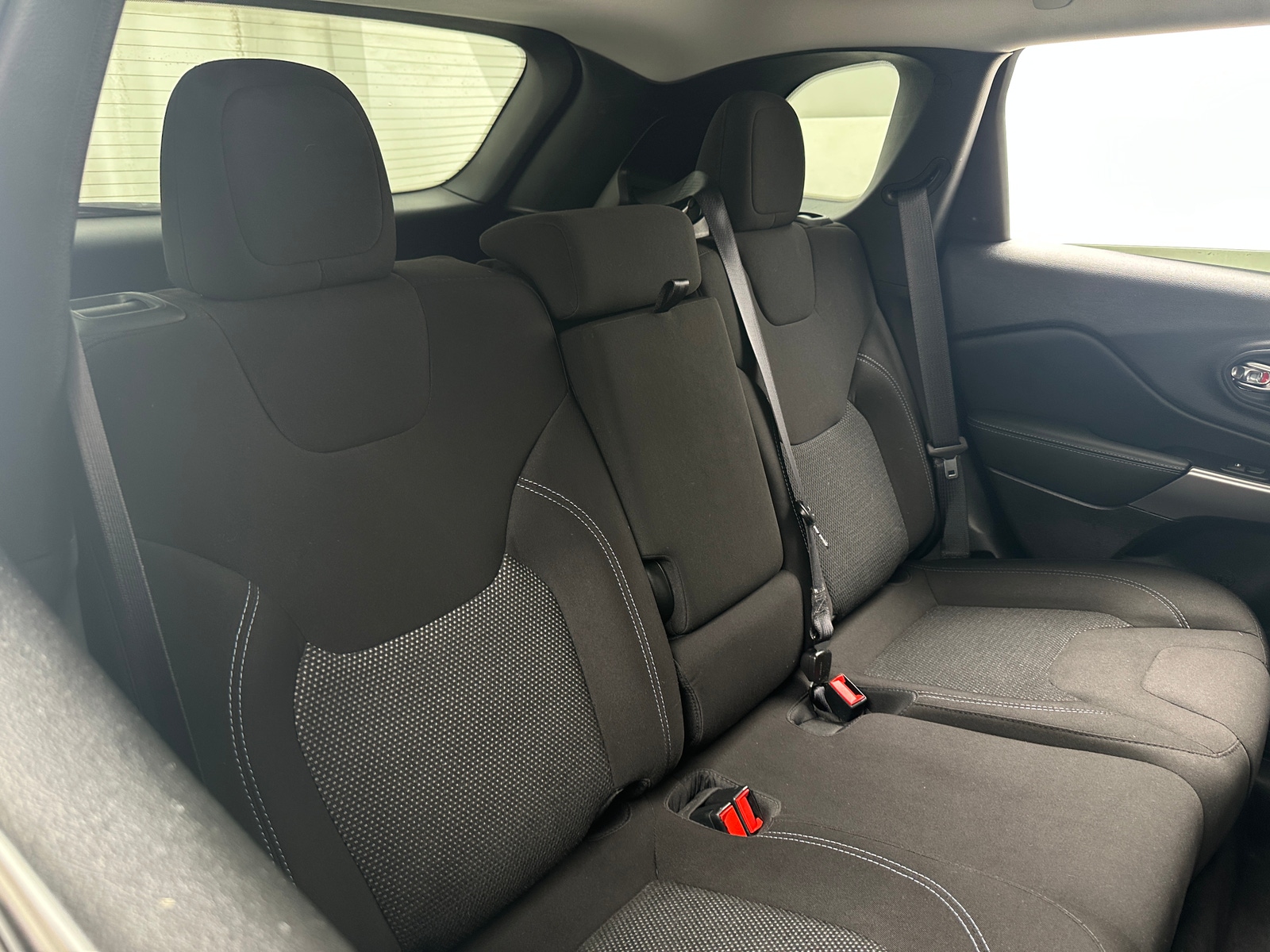 Thumbnail: 2021 Jeep Cherokee - 6