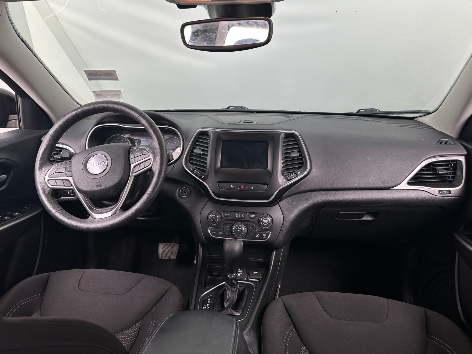 Thumbnail: 2021 Jeep Cherokee - 3