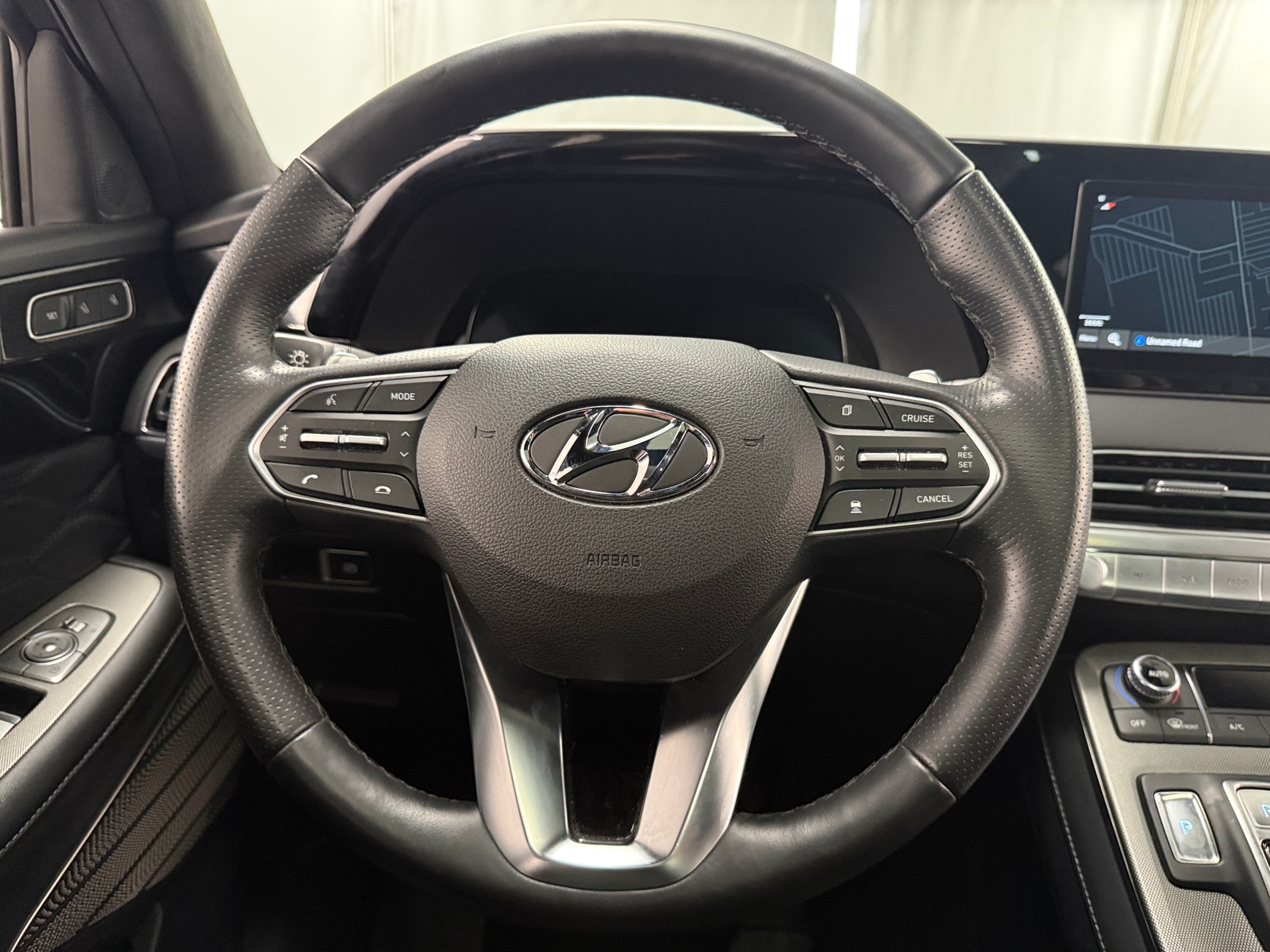 Thumbnail: 2022 Hyundai Palisade - 4