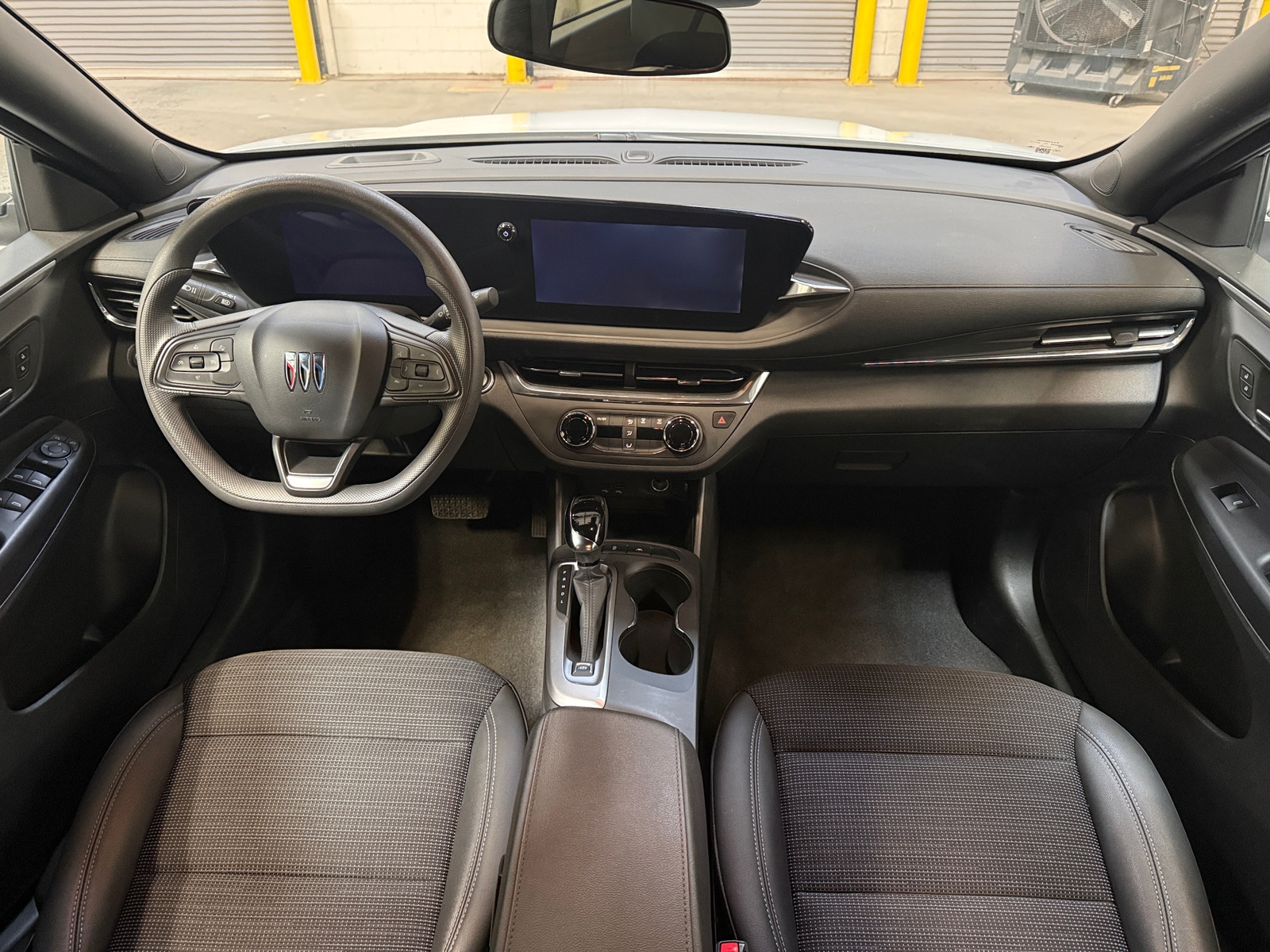 Thumbnail: 2025 Buick Envista - 3