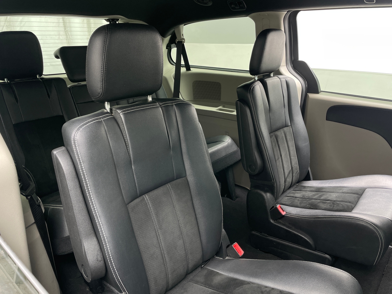 Thumbnail: 2018 Dodge Grand Caravan - 5